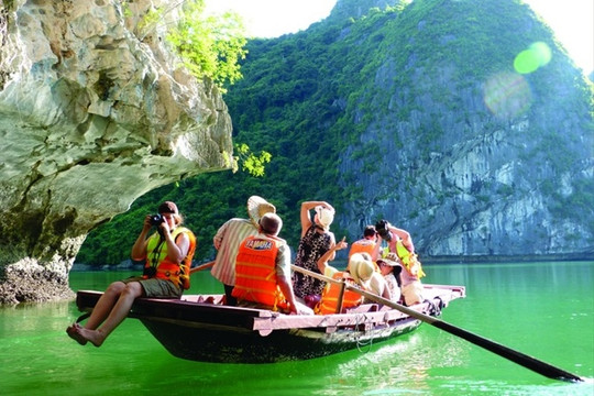 Quảng Ninh đặt mục tiêu đón 10 triệu lượt khách du lịch trong năm 2021