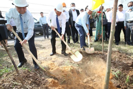 Thủ tướng gửi thư khen Bến Tre hưởng ứng lễ phát động lễ phát động trồng 10 triệu cây xanh