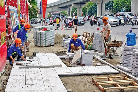 Hà Nội tạm ngưng thi công đào đường dịp Đại hội Đảng và Tết Nguyên đán