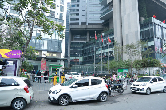 Hà Nội: Phong tỏa 2 tòa nhà ở quận Nam Từ Liêm liên quan đến ca nghi nhiễm SARS-CoV-2