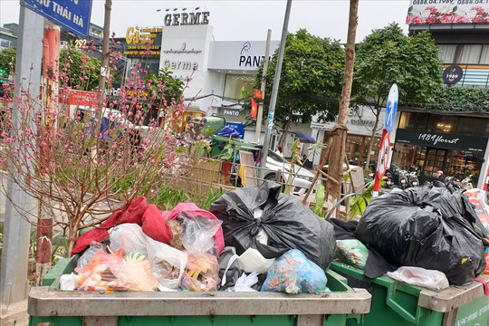 Hà Nội: Thu dọn, vận chuyển hơn 47.000 tấn rác thải trong kỳ nghỉ Tết