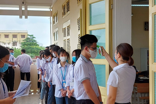Học sinh lớp 12 ở 8 huyện của Hải Dương được đến trường từ ngày 8/3