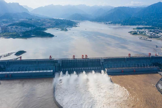 Trung Quốc: Luật bảo tồn sông Dương Tử chính thức có hiệu lực