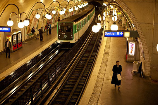 Cơ quan quản lý tàu điện ngầm của Pháp bị kiện do làm ô nhiễm không khí