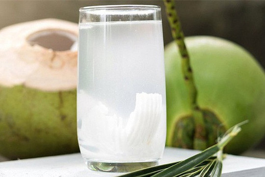 Những lợi ích tuyệt vời của nước dừa đối với sức khỏe