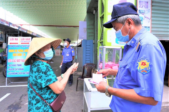 Đà Nẵng: Tái lập phương án phát phiếu đi chợ ngày chẵn, lẻ phòng COVID-19