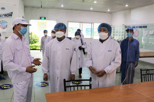 Bắc Ninh: Phó Chủ tịch tỉnh kiểm tra công tác phòng, chống dịch tại KCN Tiên Sơn