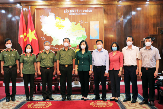 Đoàn công tác Bộ Công an kiểm tra an ninh trật tự, phòng chống dịch COVID-19 và công tác bầu cử tại Bắc Ninh