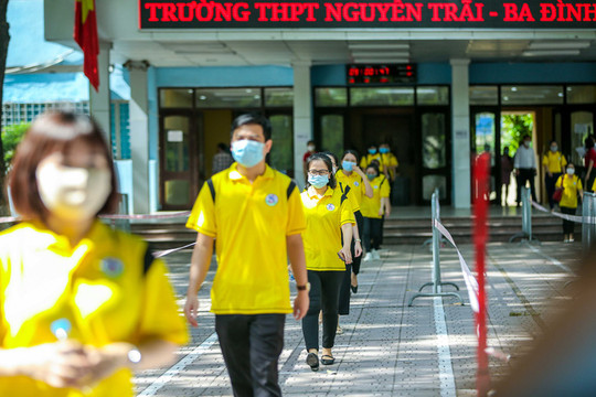 Hà Nội: Diễn tập phòng, chống dịch Covid-19 cho kỳ thi tốt nghiệp THPT