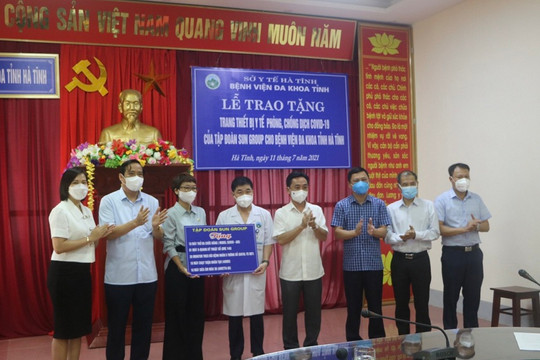 Sun Group tặng trang thiết bị y tế phòng, chống dịch COVID-19 trị giá hơn 31 tỷ đồng cho Hà Tĩnh