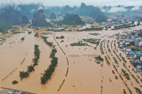 Mưa lớn làm vỡ 2 đập thủy điện ở Trung Quốc