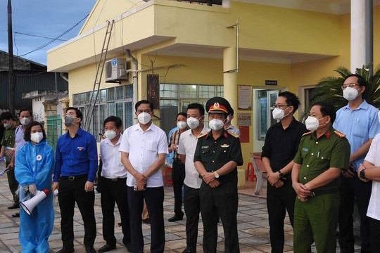 Hà Tĩnh: Đón chuyến tàu chở hơn 800 công dân từ tâm dịch hồi hương an toàn