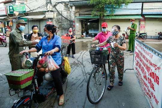 Lên kế hoạch triển khai phát phiếu đi chợ trên toàn thành phố Hà Nội