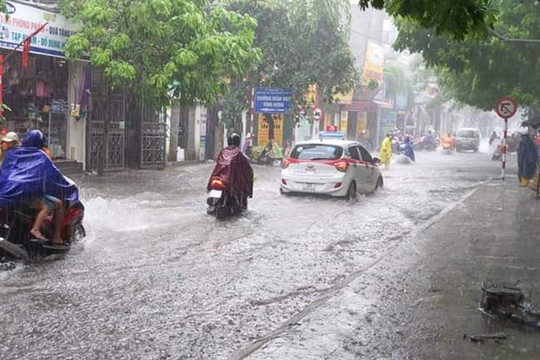 Dự báo thời tiết ngày 19/8: Hà Nội có mưa rào và dông
