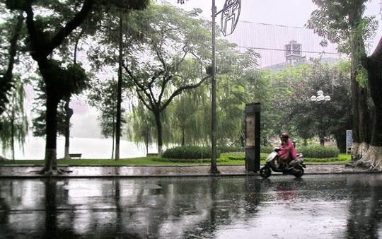 Dự báo thời tiết ngày 29/8: Khu vực Hà Nội có mưa rào và dông