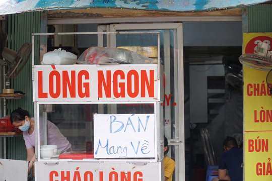 Hà Nội: Vùng xanh của huyện Gia Lâm được cho phép “bán hàng ăn mang về”