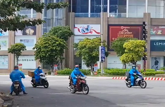 Đà Nẵng: Nhiều nhân viên chuyển phát nhanh bị kiểm tra, xử phạt do không đảm bảo yêu cầu phòng, chống dịch