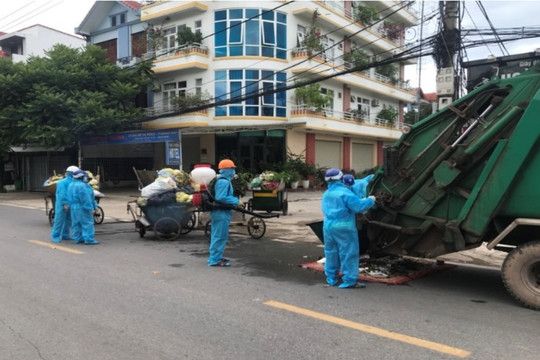 Quảng Bình: Thành phố Đồng Hới xử lý rác thải trong phòng, chống dịch Covid-19 như thế nào?