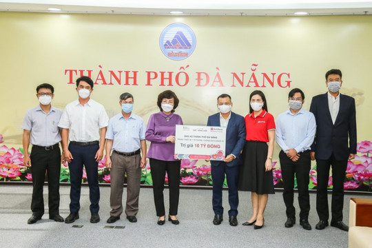 Tập đoàn BRG và Ngân hàng SeABank bàn giao trang thiết bị y tế phòng chống dịch Covid-19 cho thành phố Đà Nẵng