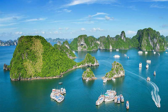 Quảng Ninh thí điểm đón khách du lịch ngoại tỉnh vào tháng 11