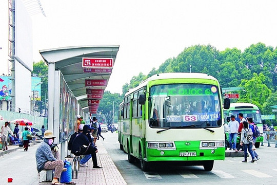 TP Hồ Chí Minh: Cho phép 4 tuyến xe buýt hoạt động trở lại
