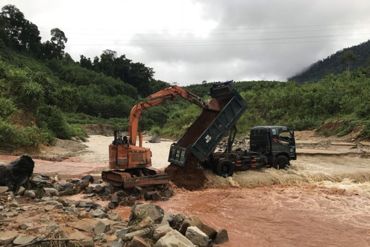 Quảng Nam: Khẩn trương dọn dẹp, khắc phục hậu quả sau mưa lũ