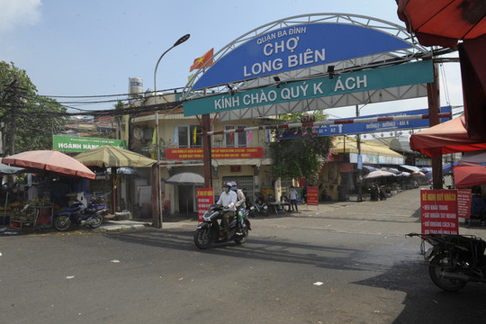 Hà Nội: Chợ Long Biên hoạt động trở lại từ 0h ngày 21/10