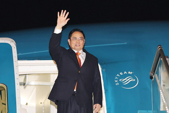 Thủ tướng Phạm Minh Chính lên đường tham dự Hội nghị COP26 và thăm làm việc tại Anh, Pháp