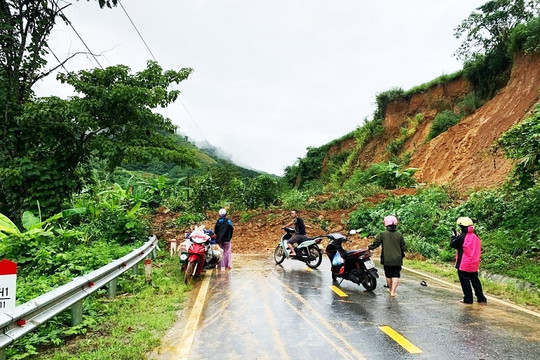 Lai Châu: Mưa lớn gây sạt lở nhiều tuyến giao thông