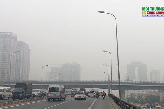 Sương mù ô nhiễm khiến chất lượng không khí Hà Nội suy giảm