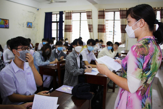 Học sinh Đà Nẵng hào hứng trong ngày đầu học trực tiếp