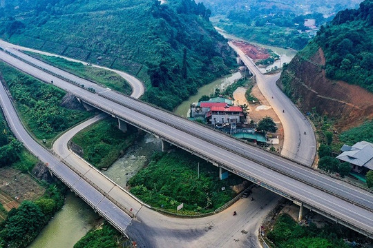 Đầu tư hơn 8.000 tỷ đồng mở rộng Quốc lộ 6 đi qua Cao Phong (Hòa Bình)