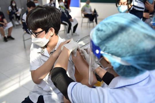 Thủ tướng yêu cầu tiến hành các thủ tục để mua vắc xin cho trẻ 5-11 tuổi