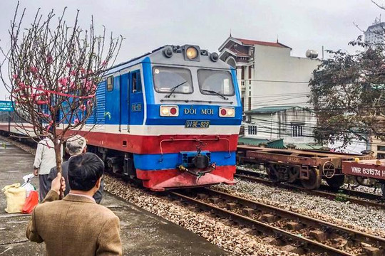 Đường sắt mở bán vé tàu địa phương dịp Tết Nguyên đán từ 4/1/2022