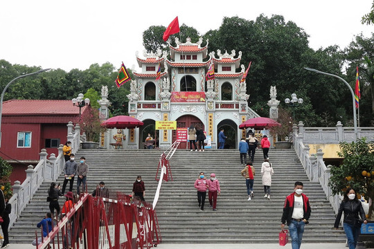 Bắc Ninh tạm dừng đón tiếp khách tại đền Trình và đền Bà Chúa Kho để phòng dịch