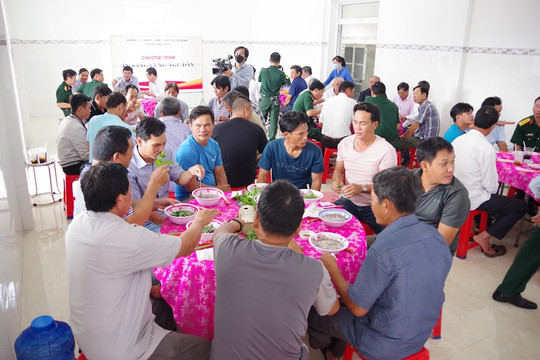 Bà Rịa – Vũng Tàu: Tổ chức chương trình “Ăn sáng cùng ngư dân”
