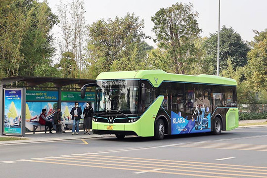 Hà Nội giảm 15% tần suất vận hành xe buýt trợ giá