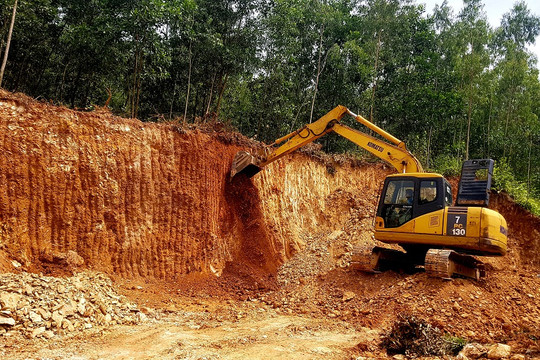 Lệ Thủy (Quảng Bình): Xử phạt một hộ dân 130 triệu đồng vi phạm quy định về khai thác khoáng sản