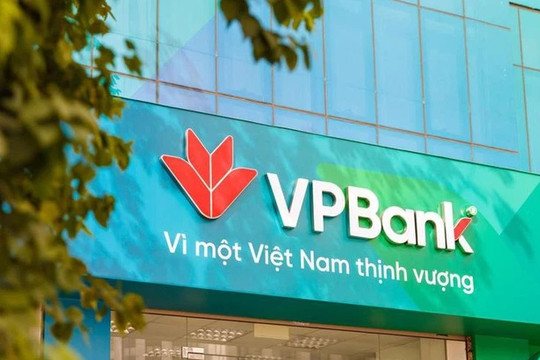 Phó Tổng giám đốc VPBank Lưu Thị Thảo ‘bán chui’ cổ phiếu, ước tính thu về gần 1 tỉ đồng