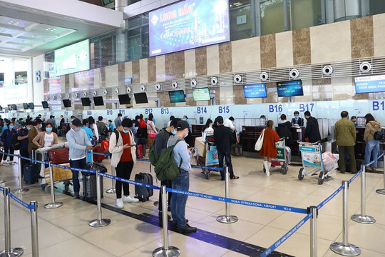 Lượng khách qua sân bay quốc tế Nội Bài dự báo tăng mạnh