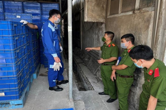 Đồng Nai: Bắt quả tang xí nghiệp bóng đèn Điện Quang xả thải trái phép ra môi trường