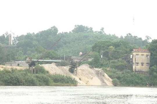 Nghệ An: Khởi tố hành vi khai thác khoáng sản trái phép tại huyện Thanh Chương