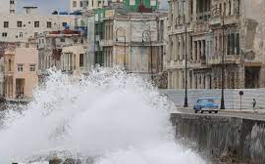 Mưa lớn ở La Habana gây thiệt hại về người và tài sản