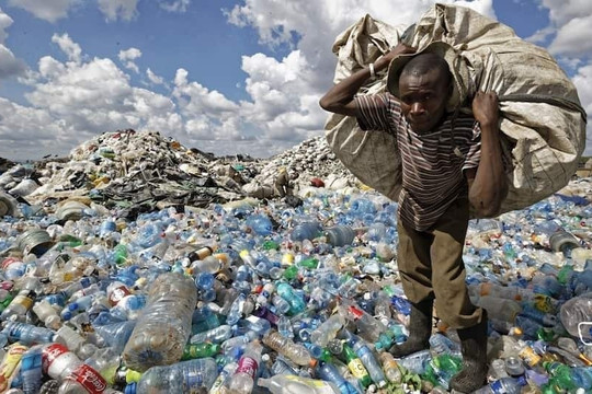 Rác thải nhựa toàn cầu sẽ tăng gấp 3 vào năm 2060