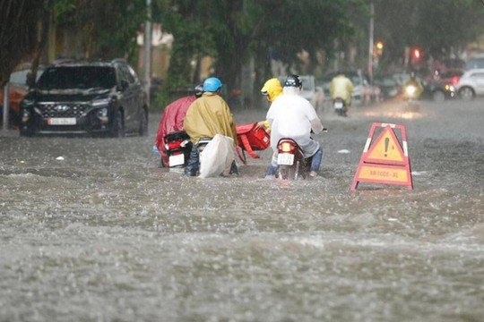 [Infographic] Danh sách các tuyến phố, khu vực ở Hà Nội bị ngập sâu khi trời mưa to