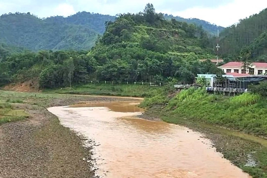 Bài toán nước sạch vùng núi tỉnh Quảng Nam (Bài 1): Thách thức bắt nguồn từ thiếu nước