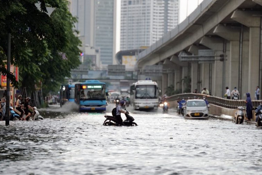 Yêu cầu Hà Nội báo cáo thiệt hại của người dân sau trận mưa lịch sử