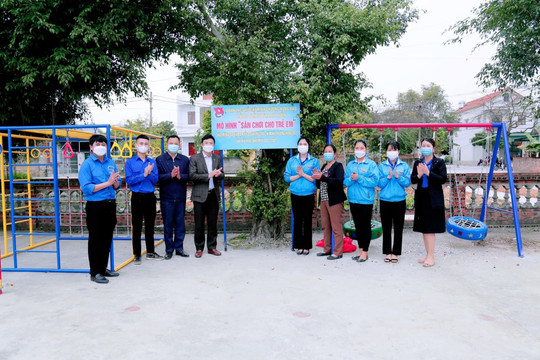 Quảng Ninh: Biến vật liệu tái chế thành sân chơi cho trẻ em