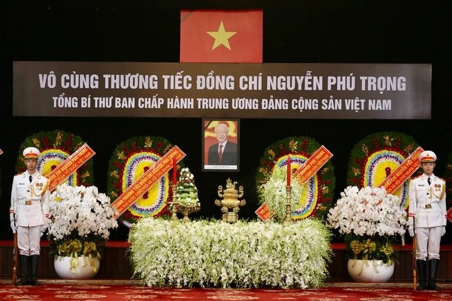 di-anh-bac-tai-ho-chi-minh.jpg