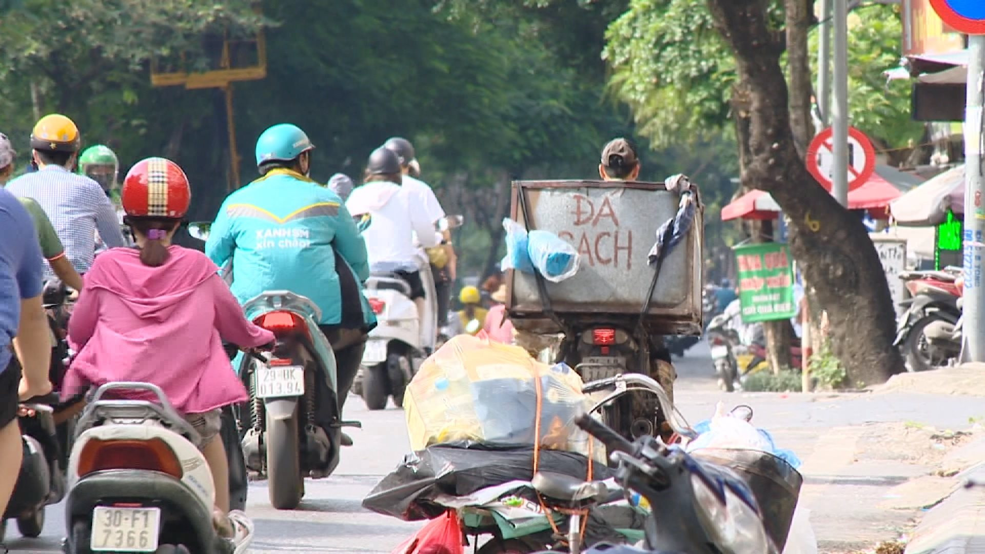 4-xe-may-la-phuong-tien-di-lai-va-muu-sinh-cua-hang-chuc-trieu-nguoi-lao-dong-nen-can-co-lo-trinh-phu-hop.jpg